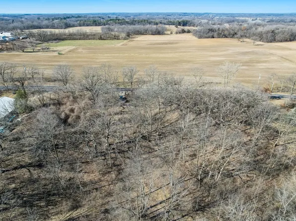 8901 Fishman Rd, Burlington, WI 53105