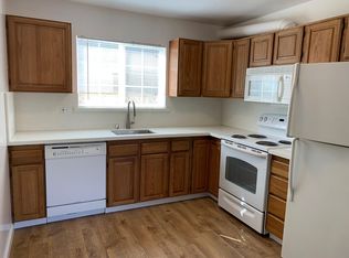 28 Finger Ave APT 2, Redwood City, CA 94062