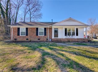 101 Emory Dr, Greensboro, NC 27406