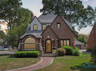 2364 Densmore Dr, Toledo, OH 43606