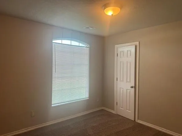 1450 Sunrise Dr, Oklahoma City, OK 73160