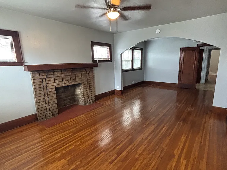 334 Van Buren Ave #3 — Photo 1