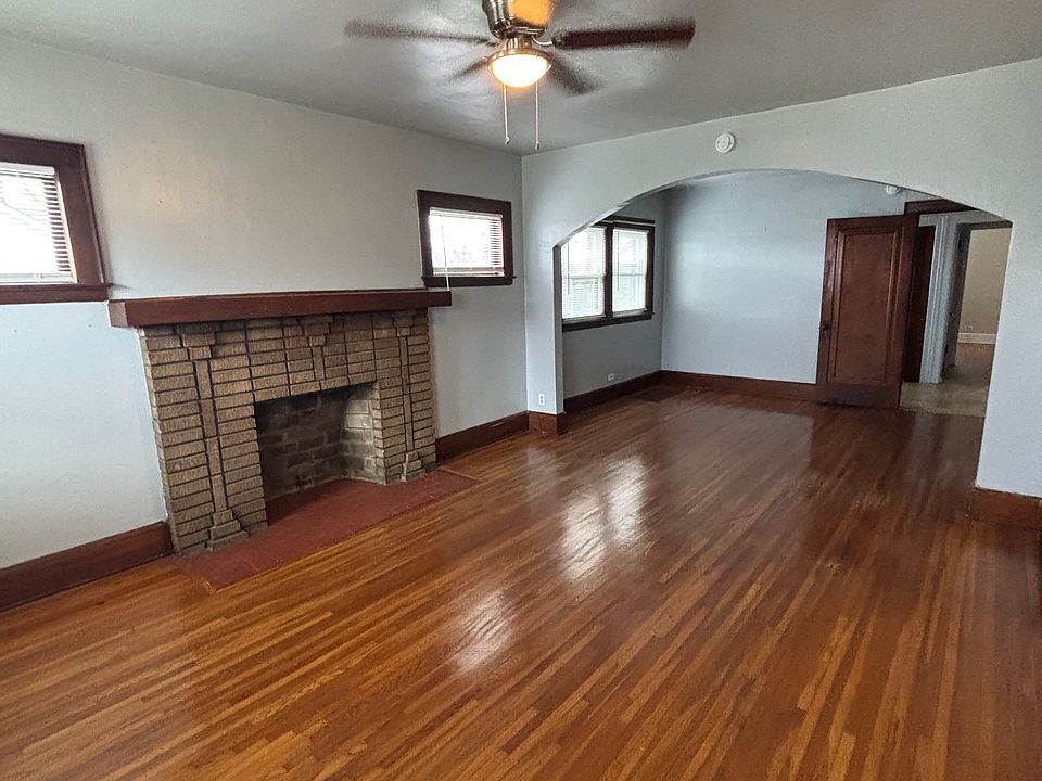 1st image of 334 Van Buren Ave APT 3