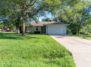 2006 W Sayer Dr, Springfield, MO 65803