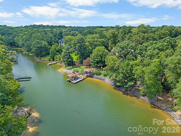 5th image of 5301 Masons Ferry Rd
