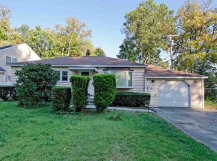 7 Maywood Rd, Delmar, NY 12054