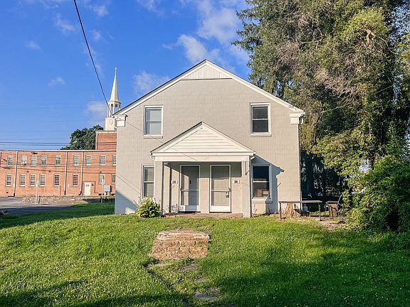 2nd image of 513 Progress St NE