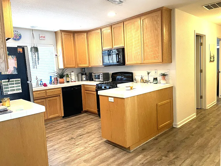 164 Highlands Ct — Photo 4