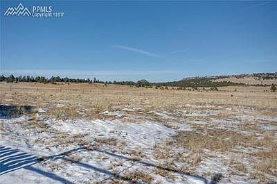 Beautiful views and Lots of privacy! Adjacent to large ranches.