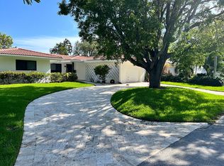 222 Pine Ave, Lauderdale By The Sea, FL 33308