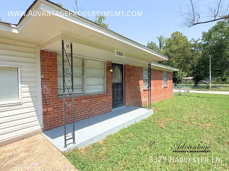 3329 Harvester Ln — Photo 2