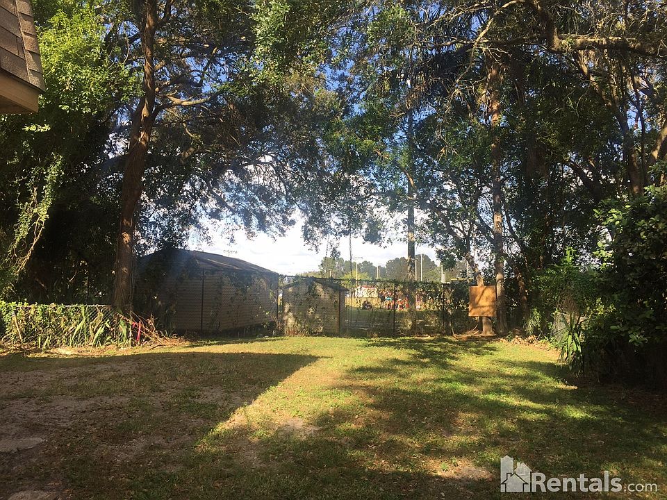 2nd image of 3481 Fairway Ln