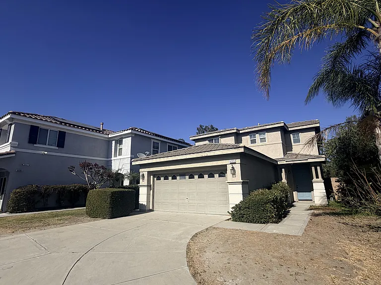 6205 Long Cove Dr — Photo 2