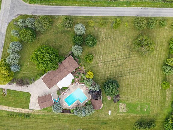 2nd image of 9625 Warner Rd
