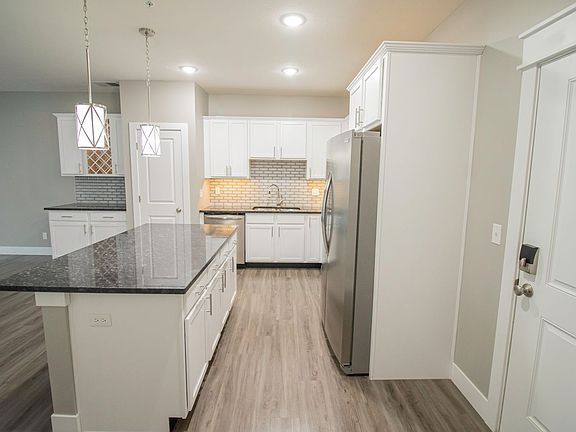 4th image of 500 South St #303