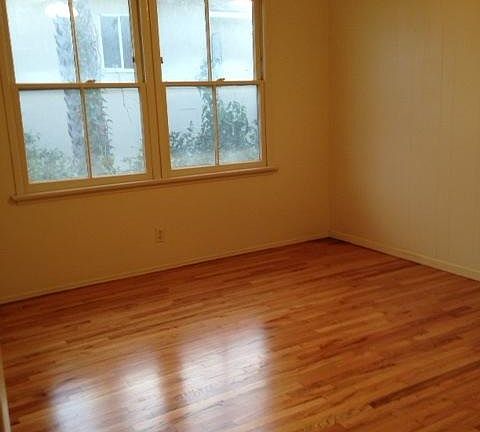 5th image of 5240 W 57th St