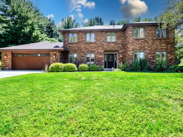1200 Spur Dr, Saint Joseph, MI 49085