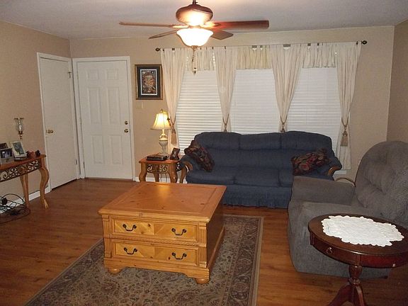 4th image of 5040 Newell St