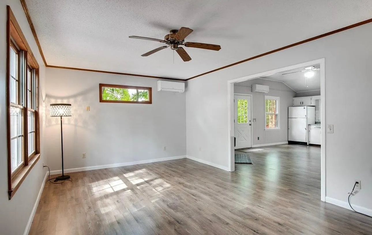 292 Indigo Ln — Photo 1