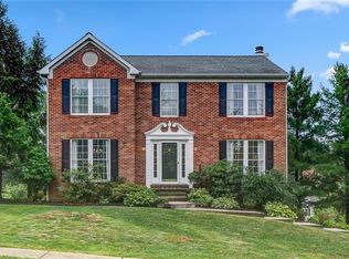 319 Valerie Dr, Cranberry Township, PA 16066