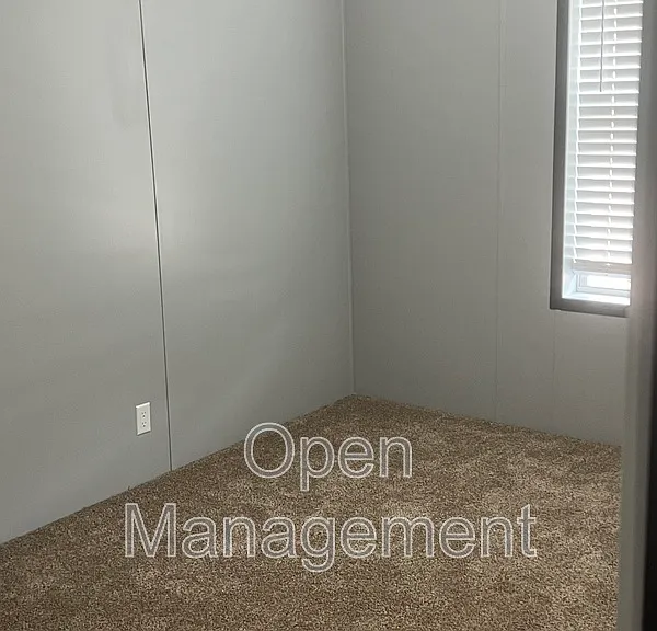 825 1st Ave E #60 — Photo 6