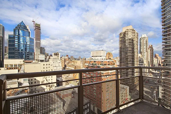 Sold by Stribling | media 6