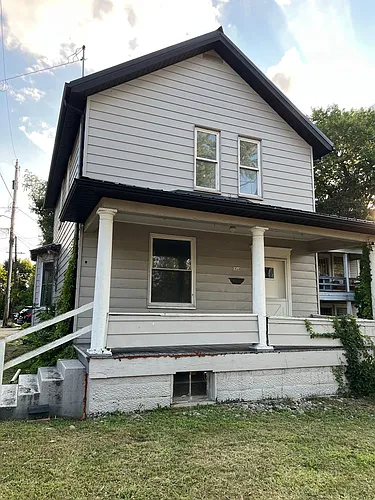1646 Ridge Ave Photo 1