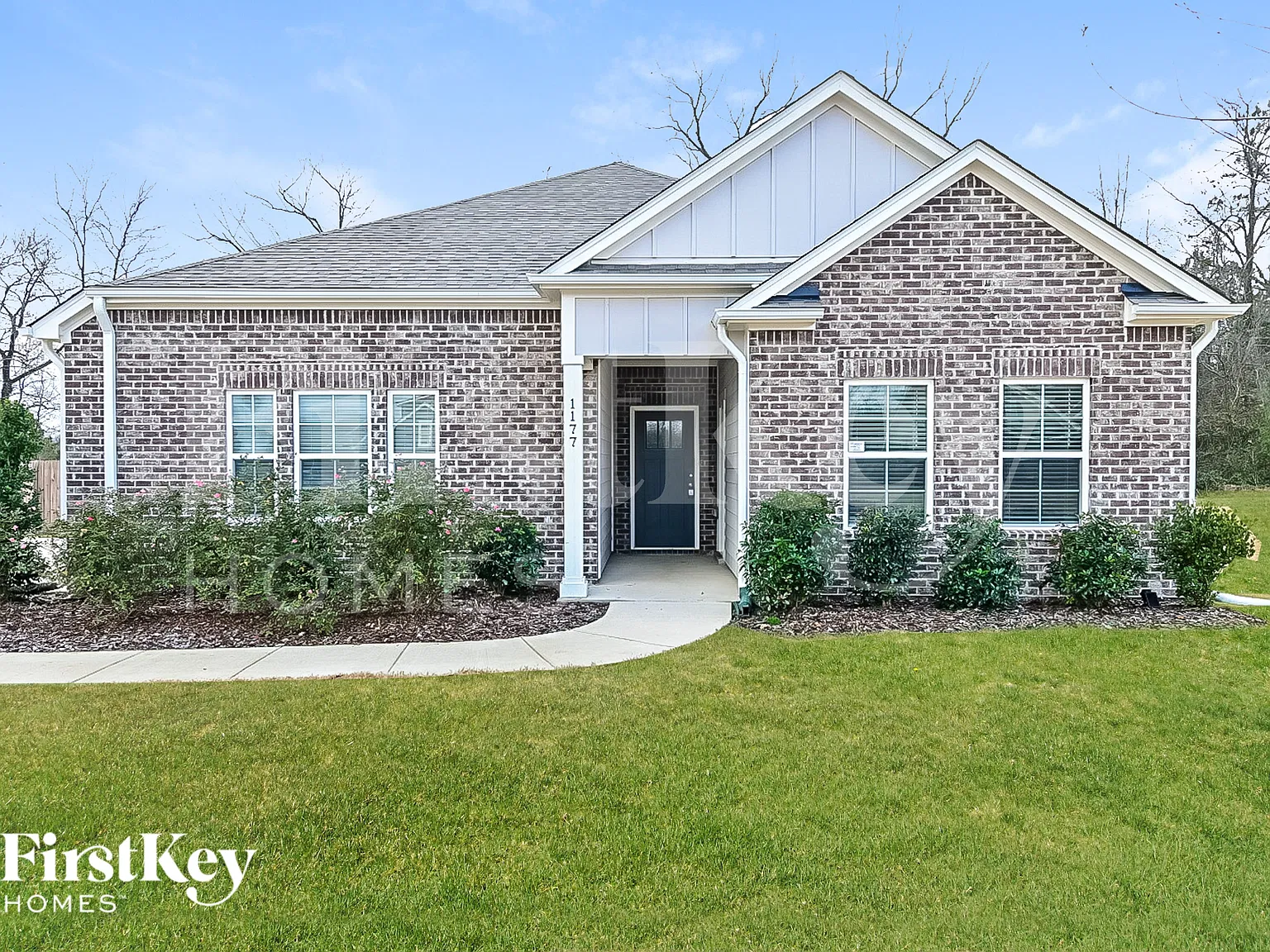 4 bed, 3.0 bath, 2141 sqft, $2,415 — Photo 1