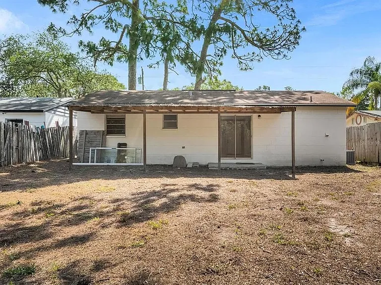 15115 Omaha St — Photo 16