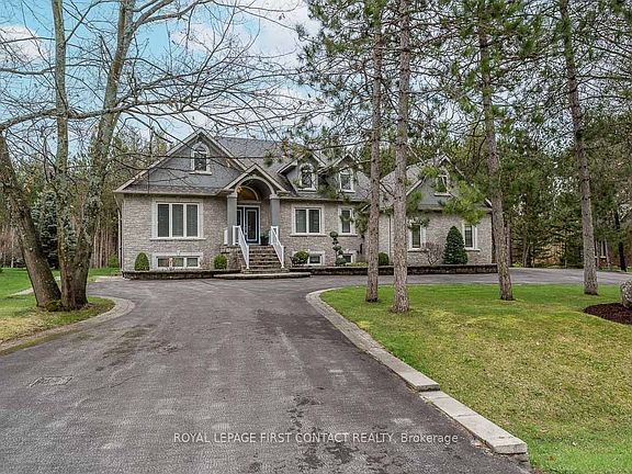 3rd image of 72 Luella Blvd