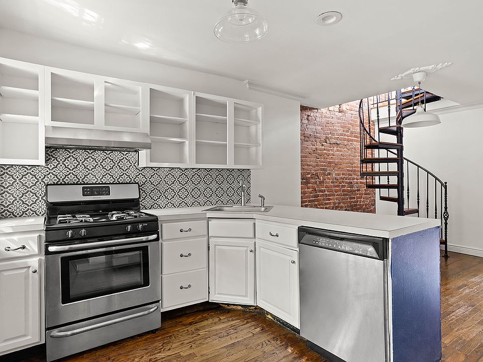 1st image of 274 9th St #1