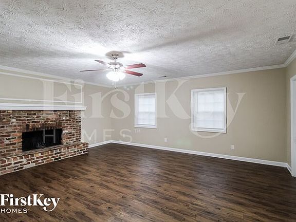 4th image of 3201 Bryant Ln