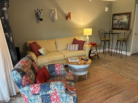 3rd image of 422 Albemarle Boulevard #13c