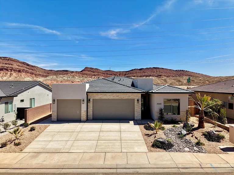 4681 S Lucy Ln — Photo 1