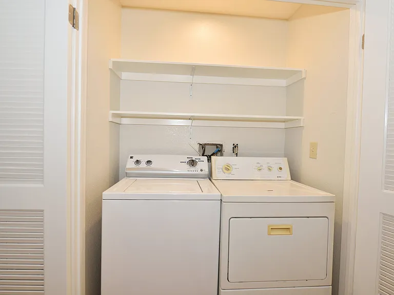 21314 Gary Dr #105 — Photo 16