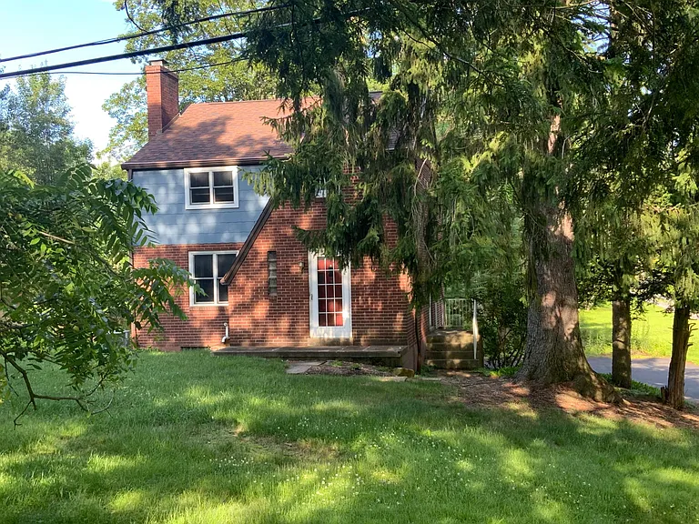 2287 Reis Run Rd — Photo 1