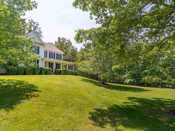 5th image of 4275 Redwood Ln