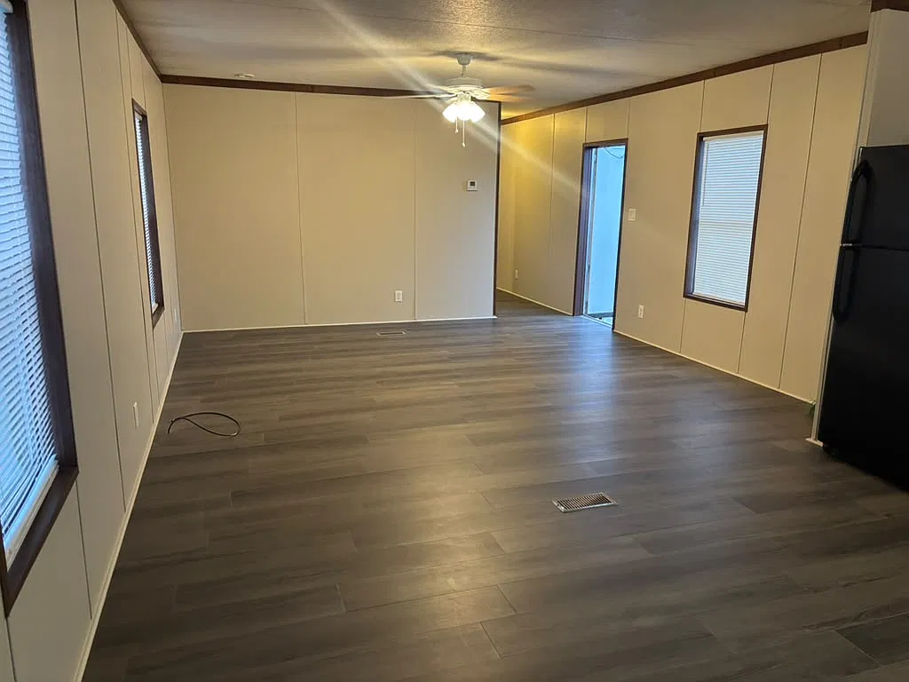 3 bed, 1250 sqft, $1,650 — Photo 3