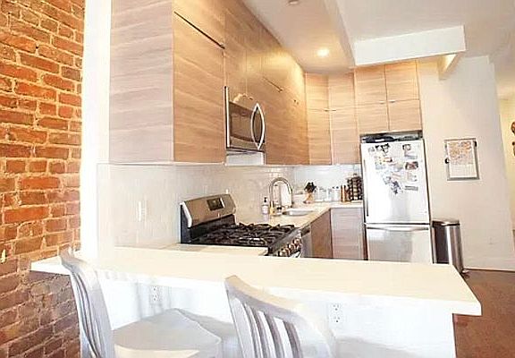 4th image of 309 W 139th St #3