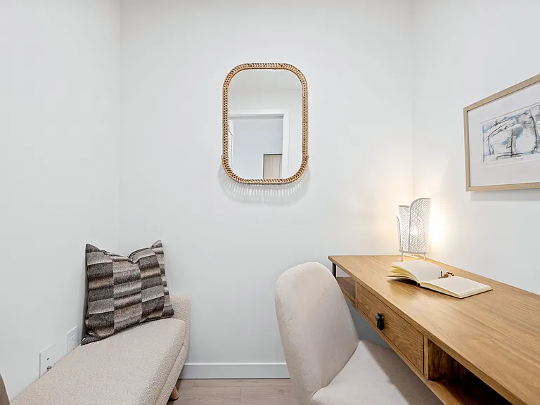 7771 Alderbridge Way — Photo 14