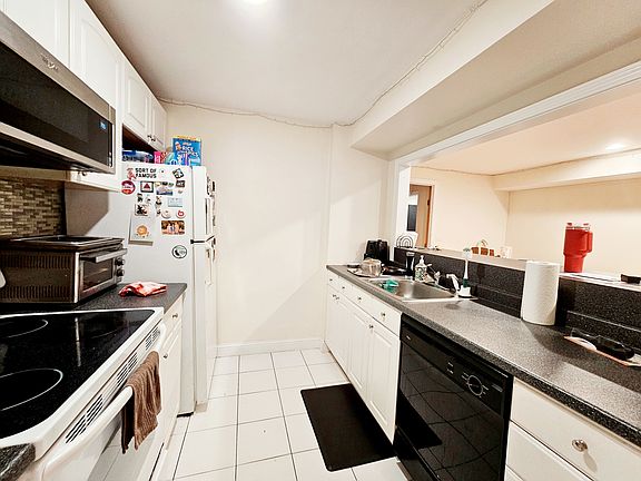 2nd image of 94 Pleasant St #11