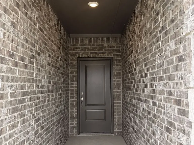 1306 Blossom Court Dr — Photo 2