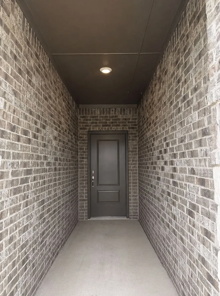 Building Photo - 1306 Blossom Court Dr
