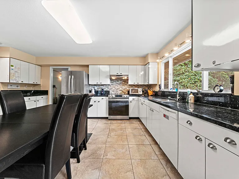 7080 Lucas Rd — Photo 16