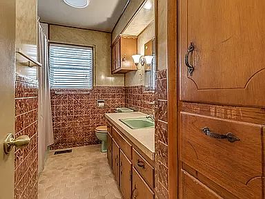 4th image of 3645 NW 52nd St