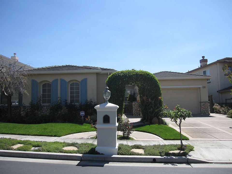 1st image of 5996 Gleneagles Cir
