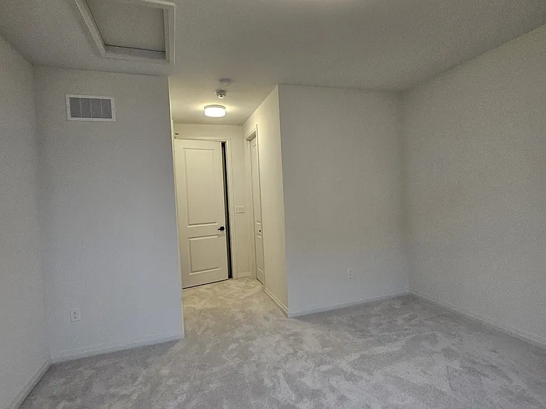 3 Cranes Hts — Photo 30
