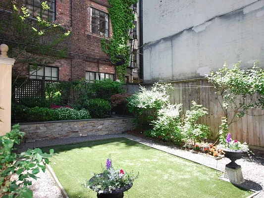 Rented by Sotheby's International Realty | media 48