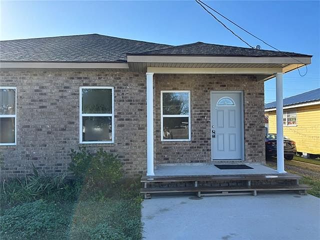1st image of 5127 Oak Dr
