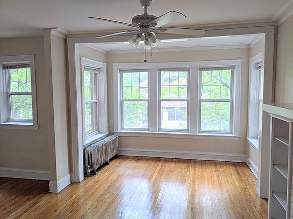 4th image of 548 Sherman Ave #52-2